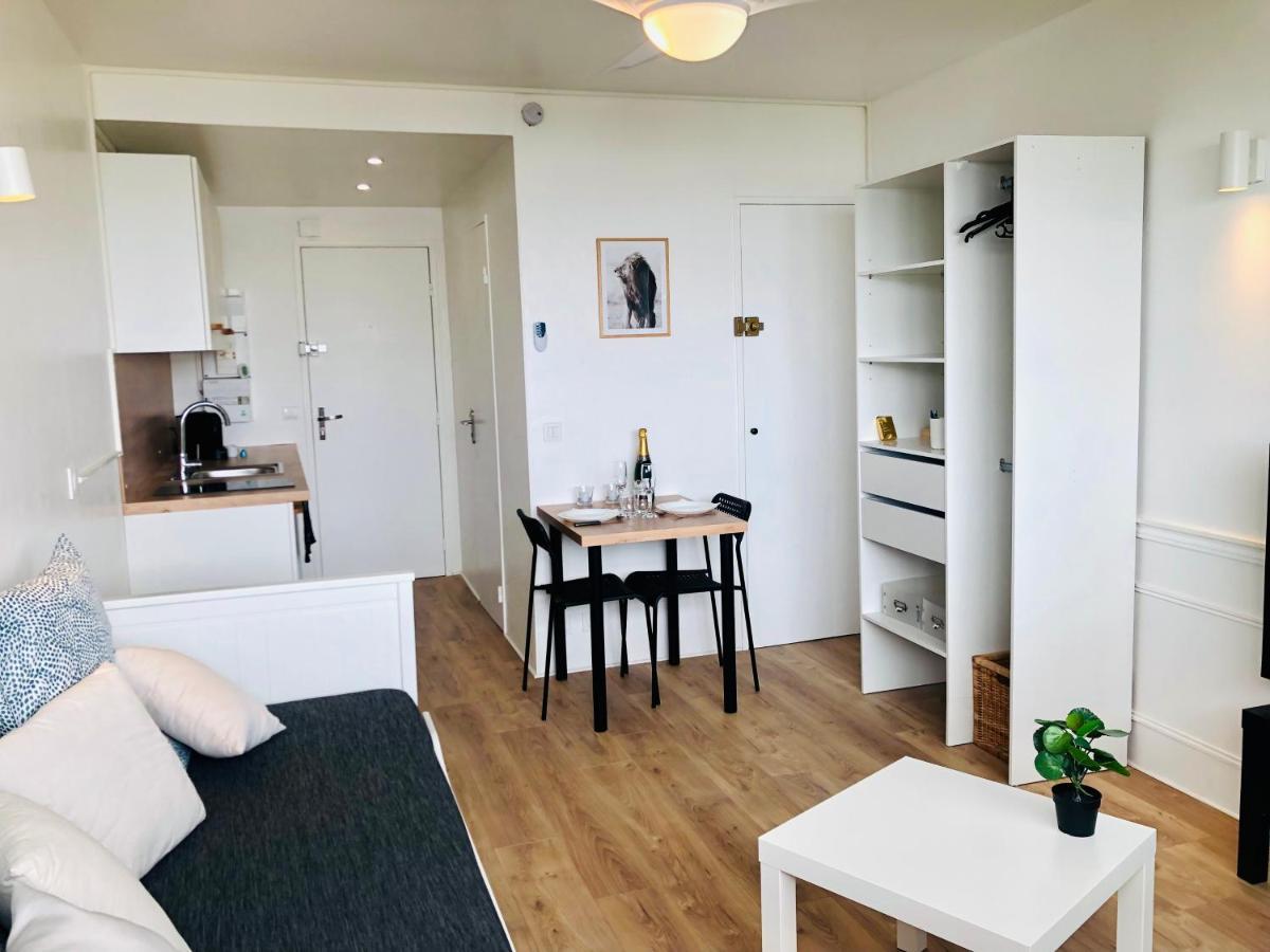 Superbe Appartement Front De Mer Villeneuve-Loubet Esterno foto